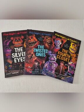Five Nights at Freddy’s Graphic Novel Trilogy Set Vol 1-3 FNAF Scott Cawthon